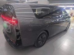 Li Auto MEGA Home Family Edition - ფოტო 7