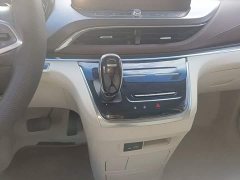 Buick GL8 Land Business Class 652T Premium - ფოტო 14