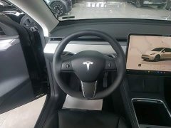 Tesla Model Y Rear-Wheel Drive - ფოტო 11