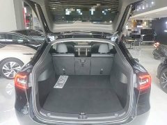 Tesla Model Y Rear-Wheel Drive - ფოტო 19