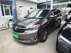 Buick GL8 Land Business Class 652T Luxury - ფოტო 1