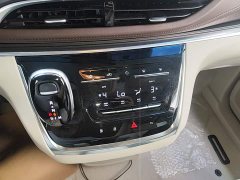 Buick GL8 Land Business Class 652T Luxury - ფოტო 14