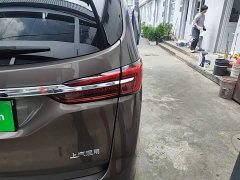 Buick GL8 Land Business Class 652T Luxury - ფოტო 8