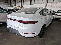 BYD Qin PLUS 2025 DM-i Smart Drive 128KM Entry-Level - ფოტო 7