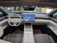 Deepal Deep Blue L07 230Max Qiankun Smart Driving ADS SE Extended Range Version - ფოტო 10