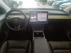 Tesla Model Y Rear-Wheel Drive - ფოტო 10