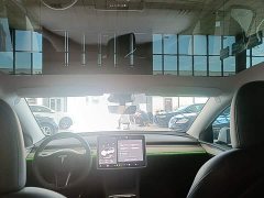 Tesla Model Y Rear-Wheel Drive - ფოტო 18