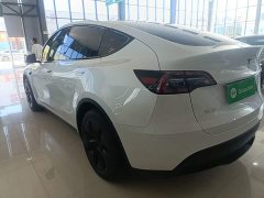 Tesla Model Y Rear-Wheel Drive - ფოტო 5