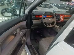 NIO ES8 2026 Six-Seat Executive Luxury Edition - ფოტო 16