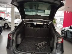 Tesla Model Y Rear-Wheel Drive - ფოტო 19