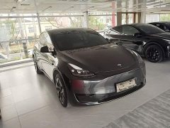 Tesla Model Y Rear-Wheel Drive - ფოტო 4