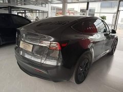 Tesla Model Y Rear-Wheel Drive - ფოტო 7