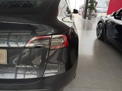 Tesla Model Y Rear-Wheel Drive - ფოტო 8