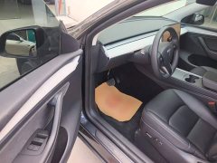 Tesla Model Y Rear-Wheel Drive - ფოტო 16