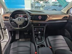 Volkswagen Touareg 2022 330TSI AWD Luxury Edition - ფოტო 10