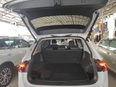 Volkswagen Tiguan L 330TSI Automatic FWD R-Line Comfort Edition - ფოტო 19