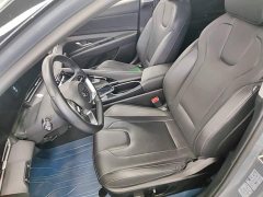 Hyundai Elantra 2022 1.5L CVT Luxury - ფოტო 15