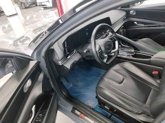Hyundai Elantra 2022 1.5L CVT Luxury - ფოტო 16