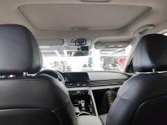 Hyundai Elantra 2022 1.5L CVT Luxury - ფოტო 18