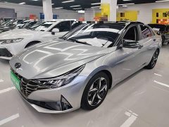 Hyundai Elantra 2022 1.5L CVT Luxury - ფოტო 2