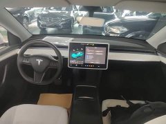 Tesla Model Y Rear-Wheel Drive - ფოტო 10