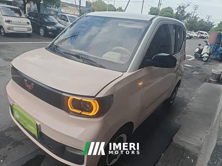 Wuling Hongguang MINIEV Macaron Premium Edition LFP