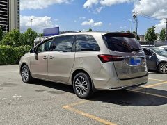 Buick GL8 Land Official Business Class 652T Comfort Edition - ფოტო 5