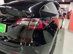 Tesla Model Y Standard Range RWD - ფოტო 8