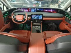 Lincoln Navigator 2025 2.0T AWD Prestige - ფოტო 10