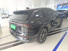 Lincoln Navigator 2025 2.0T AWD Prestige - ფოტო 7