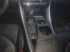 Toyota Avalon Hybrid 2.5L Luxury - ფოტო 12