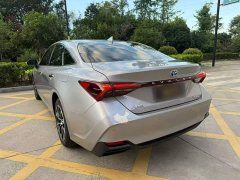 Toyota Avalon Hybrid 2.5L Luxury - ფოტო 15