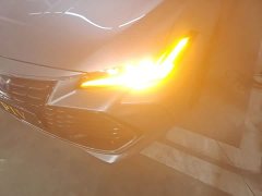 Toyota Avalon Hybrid 2.5L Luxury - ფოტო 3