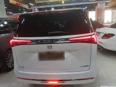 Buick GL8 New Energy Lusang Respect Edition - ფოტო 6