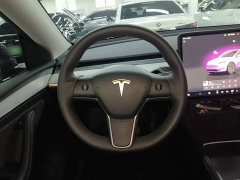 Tesla Model Y Rear-Wheel Drive - ფოტო 11