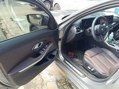 BMW 3 Series 320Li M Sport Package - ფოტო 16