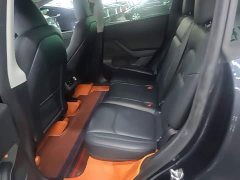 Tesla Model Y Rear-Wheel Drive - ფოტო 17