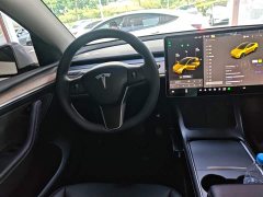 Tesla Model Y Standard Range RWD - ფოტო 11
