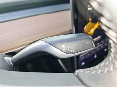 Tesla Model Y Standard Range RWD - ფოტო 14