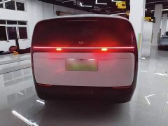 Li Auto MEGA Home Family Edition - ფოტო 4