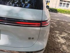 NIO ES8 2026 Six-Seat Executive Signature Edition - ფოტო 8