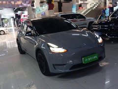 Tesla Model Y Standard Range RWD - ფოტო 4