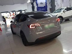 Tesla Model Y Standard Range RWD - ფოტო 5