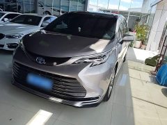 Toyota Sienna 2.5L Hybrid Premium Edition - ფოტო 1