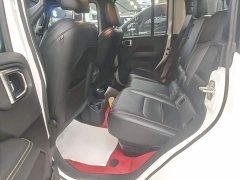 Jeep Gladiator 3.6L Overland - ფოტო 17