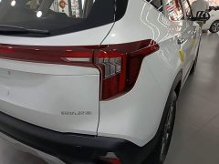 Kia Seltos 1.5L IVT Luxury - ფოტო 8