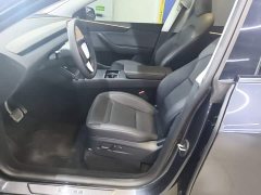 Tesla Model Y Rear-Wheel Drive - ფოტო 15