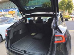 Tesla Model Y Standard Range RWD - ფოტო 19