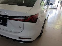 SAIC MG i5 1.5L CVT Prestige - ფოტო 8