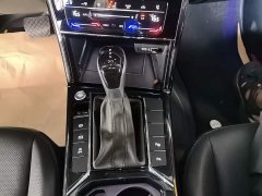 Volkswagen Passat 330TSI Luxury - ფოტო 14